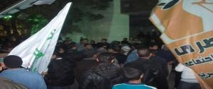  المتظاهرون يحاصرون مبنى محافظة أسيوط..وهتافات “يسقط يسقط النظام”