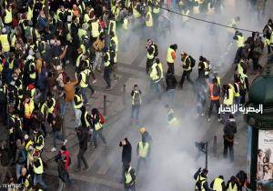 شوارع باريس تحت رحمة المتظاهرين والمدرعات