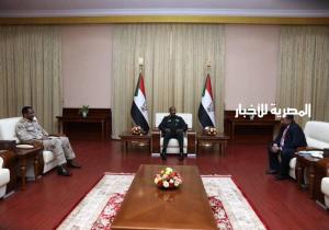 تفاصيل الاتفاق السياسي بين البرهان وحمدوك لإنهاء الأزمة في السودان