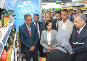 محافظ البحيرة ورئيس جهاز حماية المستهلك  يقومان بجولة مفاجئة  علي الأسواق