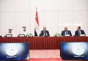 «الموقع الرئاسي» ينشر فيديو لقاء الرئيس السيسي مع ممثلي رابطة رجال الأعمال القطريين بمقر إقامته بالدوحة