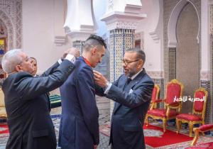 *جلالة الملك يستقبل بتطوان البطل الأولمبي سفيان البقالي