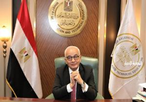 " وزير التعليم " : صدور قانون مد الخدمة للمعلمين لمدة عام