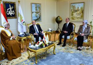 توقيع اتفاق ثنائي في مجال النقل الجوي بين مصر وسلطنة عمان | صور