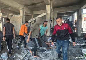 مسعفون فلسطينيون: 16 شهيدًا في قصف إسرائيلي على مدرسة بمخيم النصيرات