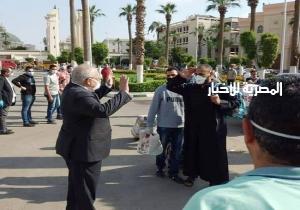 محافظ الجيزة: استقبال 750 مصريا من العالقين بالكويت.. وتسكينهم في المدن الجامعية