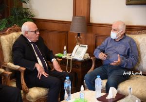 محافظ بورسعيد يستقبل أعضاء اللجنة العليا للتقييم بالهيئة العامة للخدمات الحكومية |صور