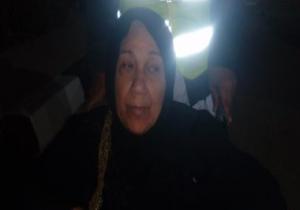 سيدة عجوز تطلب النجدة للمشاركة فى الاستفتاء بجنوب سيناء