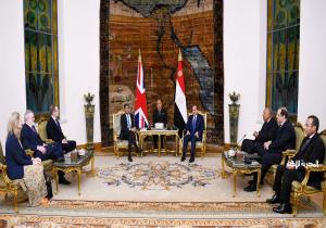 المتحدث الرئاسي ينشر صور الرئيس السيسي يستقبل رئيس وزراء بريطانيا