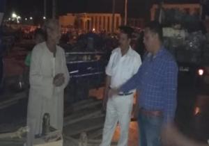 رجال مدينة الأقصر يقودون حملة لرفع الإشغالات ونظافة ميدان أبو الحجاج