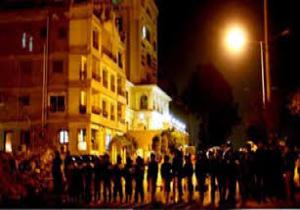 الأمن المركزى يهاجم المتظاهرين بقنابل الغاز والخرطوش أمام مكتب الإرشاد