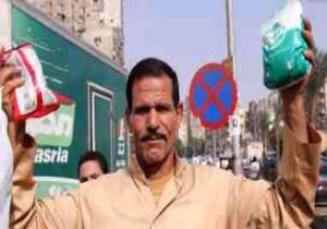 زحام حول سيارات توزيع "السكر" المدعم بأحياء القاهرة