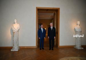 الرئيس السيسي وملك بلجيكا يستعرضان حرس الشرف بالقصر الملكي البلجيكي